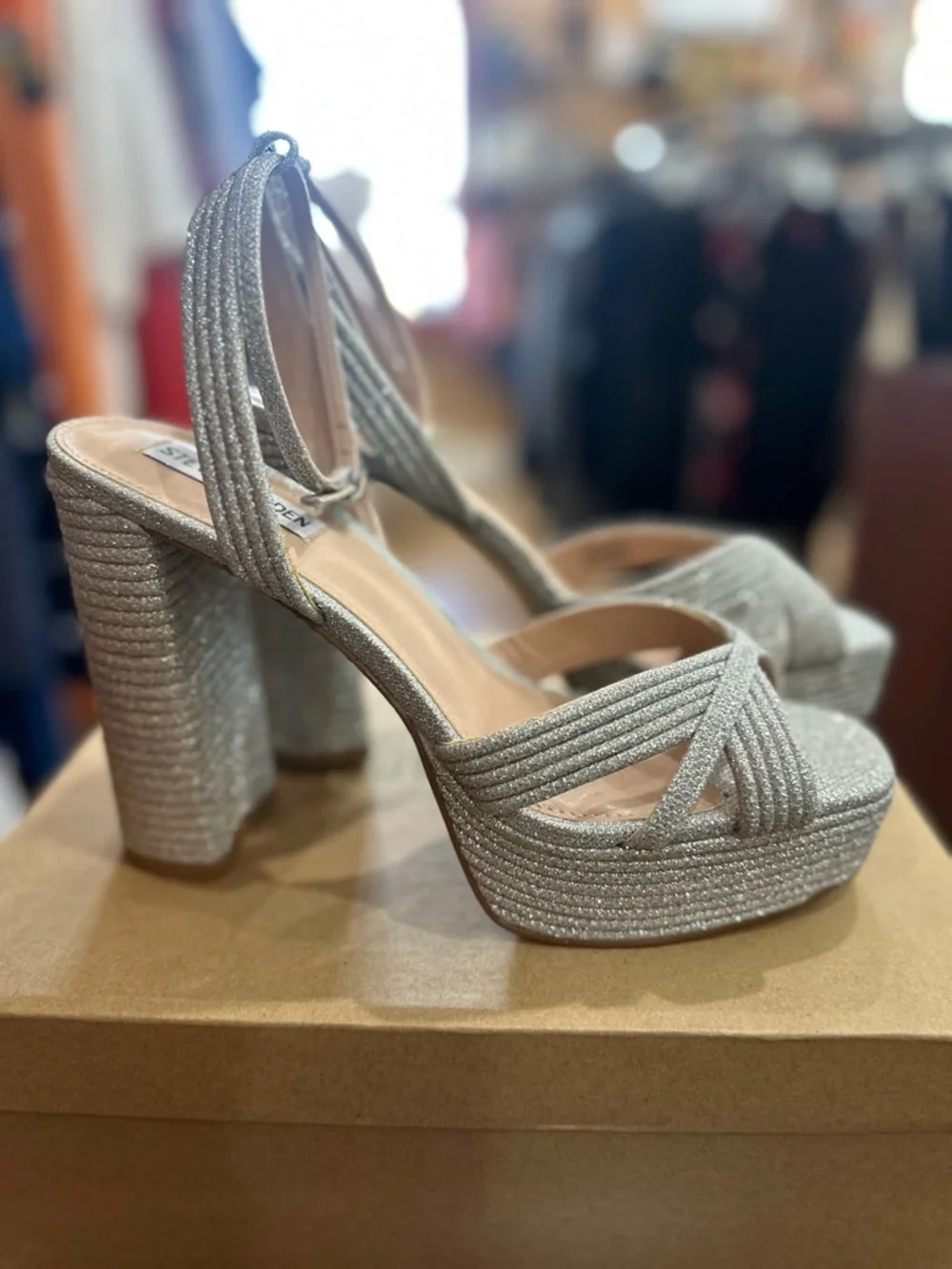 Steve Madden Laurel Silver Glitter Platform Block Heel Sandals NWT inbox size 10 - Picture 4 of 7